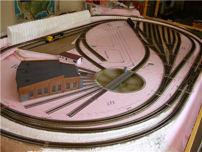 [track layout near turntable]