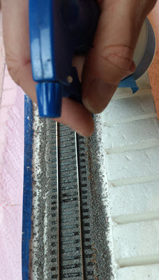[spraying ballast]
